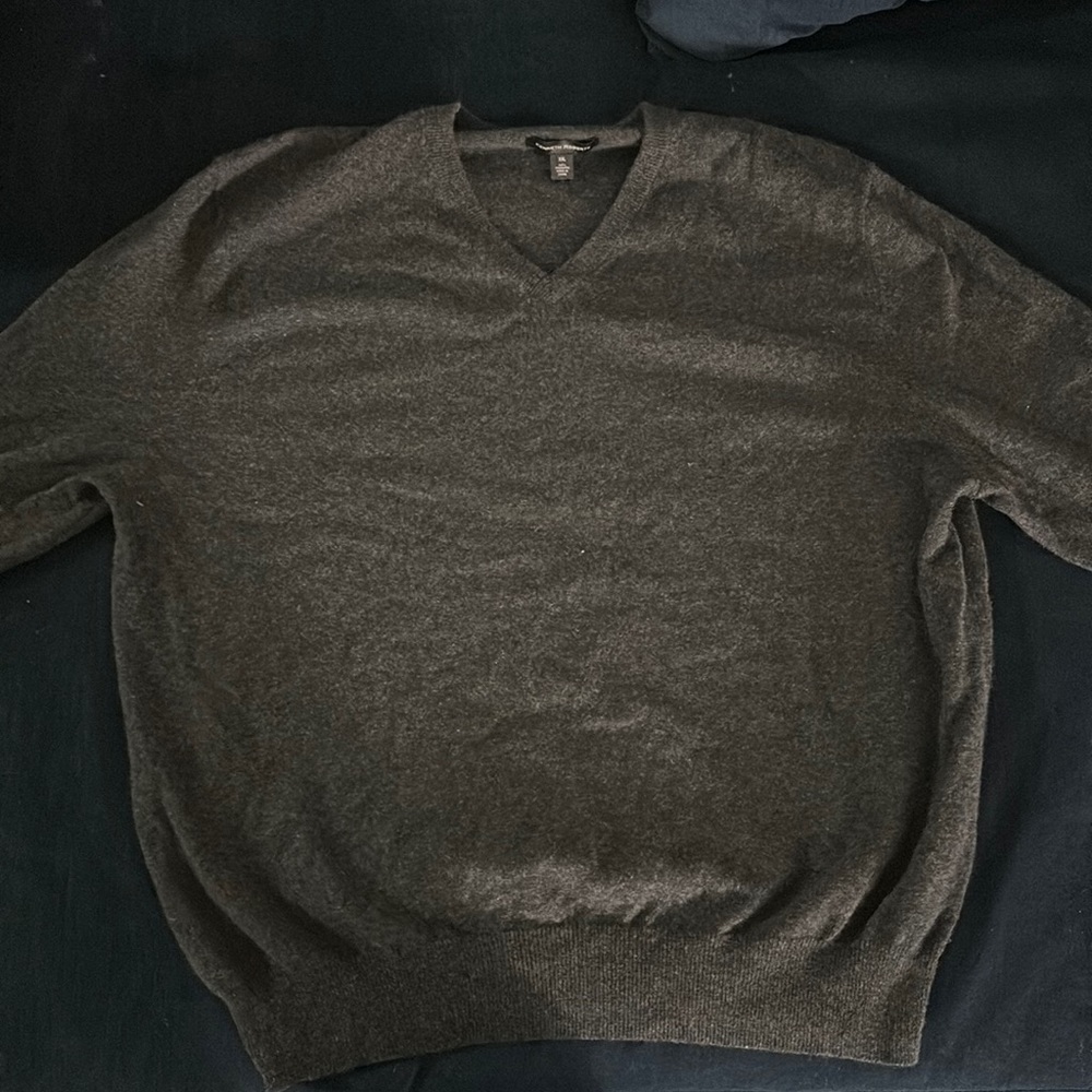 Kenneth Roberts 100% Cashmere